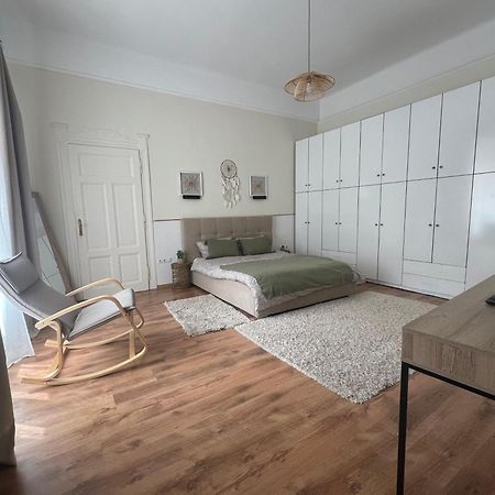 La Strada Central Apartament Oradea Eksteriør bilde